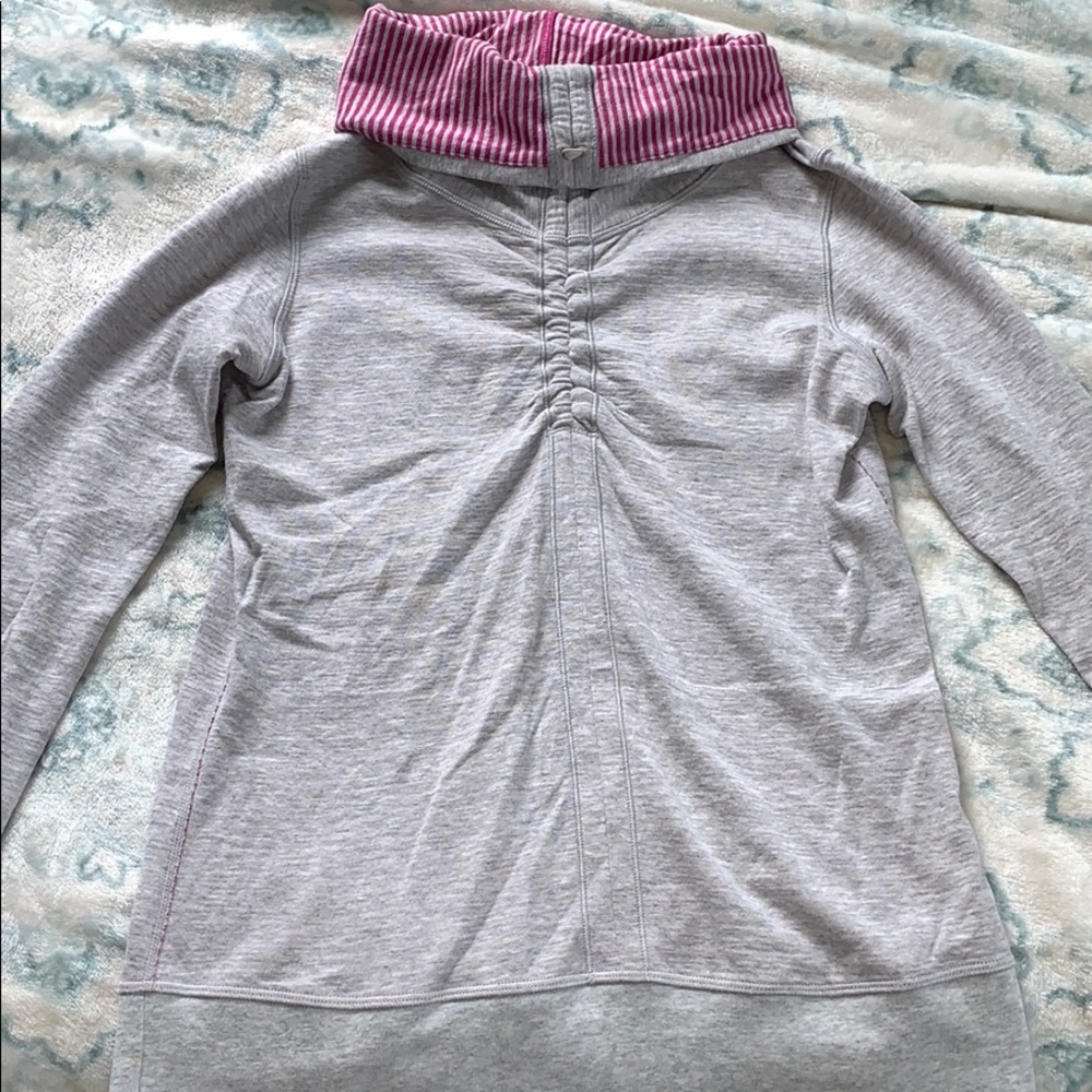 Lululemon pullover